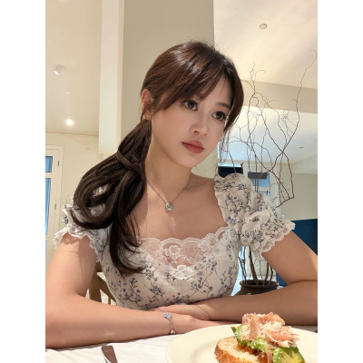 【AHY】清冷感蕾丝收腰碎花小衫