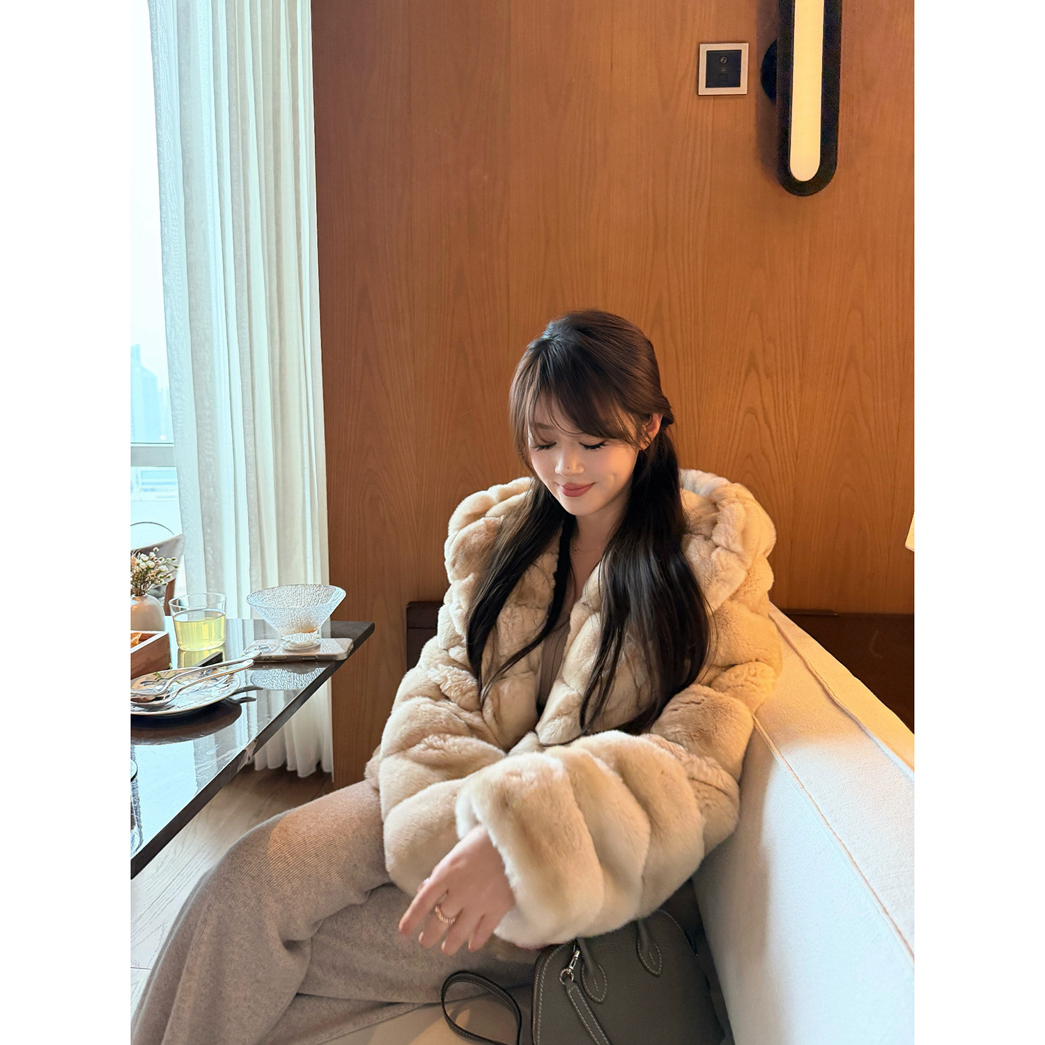 【AHY】财阀千金~高品质雷克斯级染尖双色獭兔毛连帽皮草外套新品