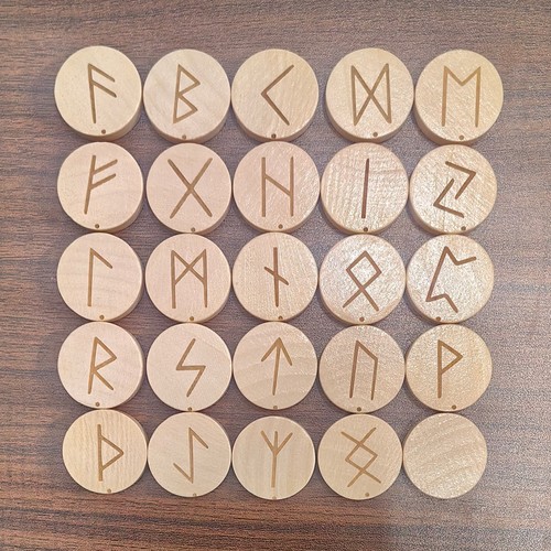 卢恩字母符文如尼木质Runes如尼文棋卢恩字母卡罗牌卡牌桌游配件