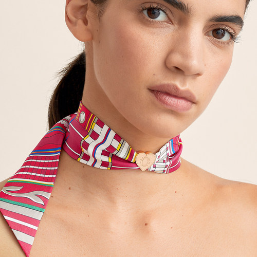 配饰爱心丝巾扣钛钢简约女带字母