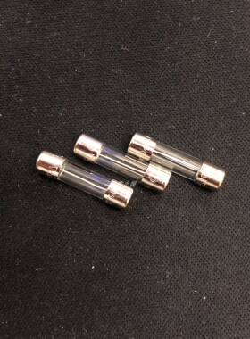 保险管0652-0315-11 5VT315MA-250V AC