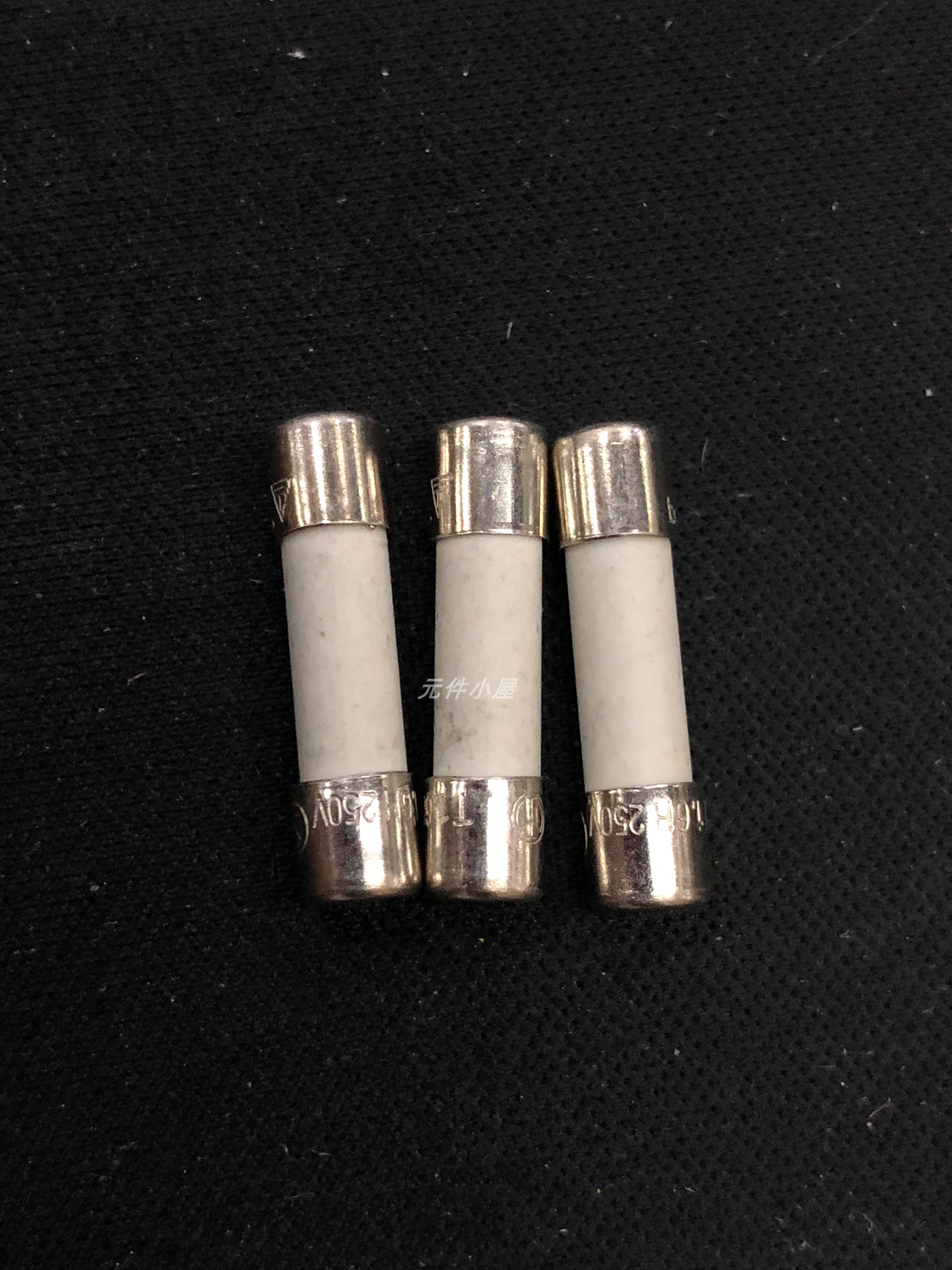 5HT 1.6-R【FUSE CERAMIC 1.6A 250VAC