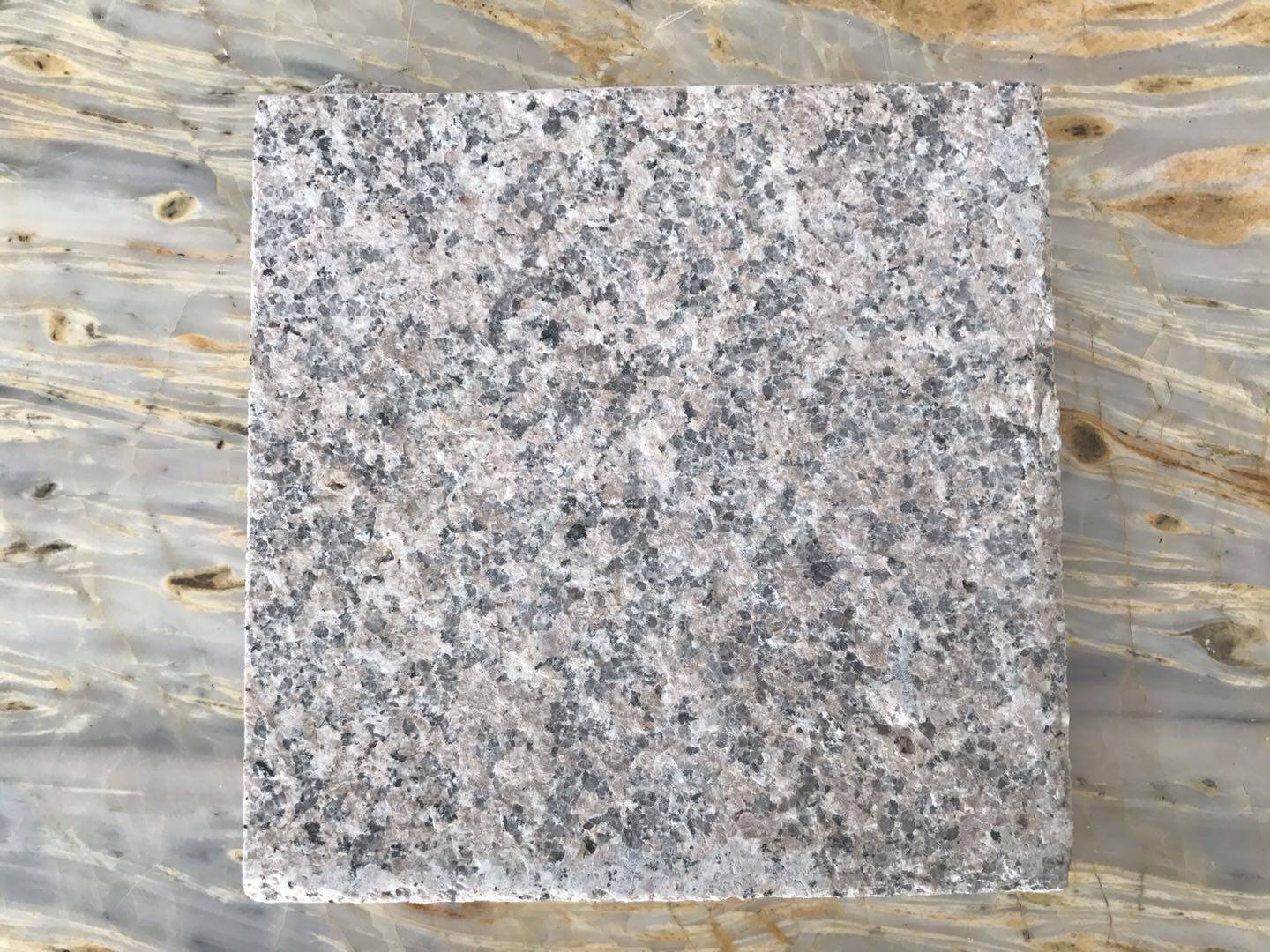 霞红 虾红福建红麻石花岗岩石材地铺园林户外板材石材火烧