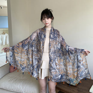 夏季薄款披肩女复古海边防晒盘扣丝巾2026年云南新疆拍照外搭纱巾