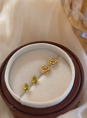 安眠曲/睡觉不用摘！通体纯银 高级感橄榄绿色马眼小清新简约耳钉