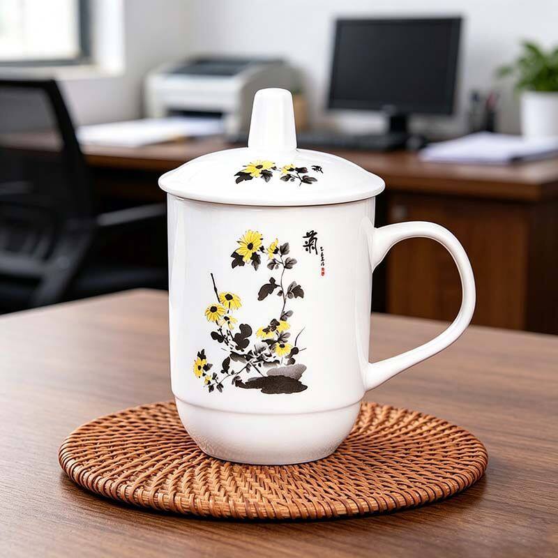 新款茶杯陶瓷水杯梅兰竹菊办公会议杯家用景德镇爆款全瓷杯子带盖