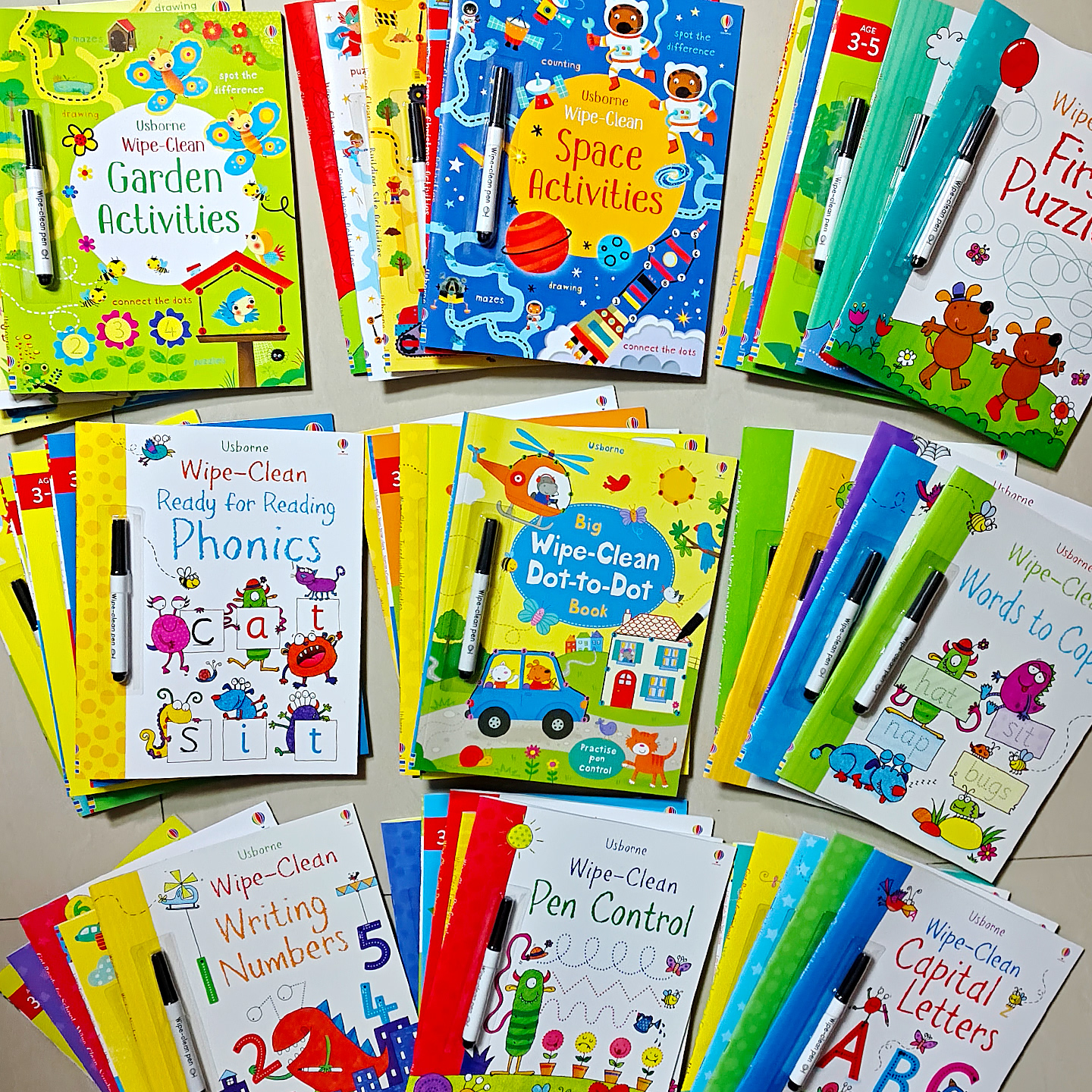 反复擦写英文字母单词数字练习册