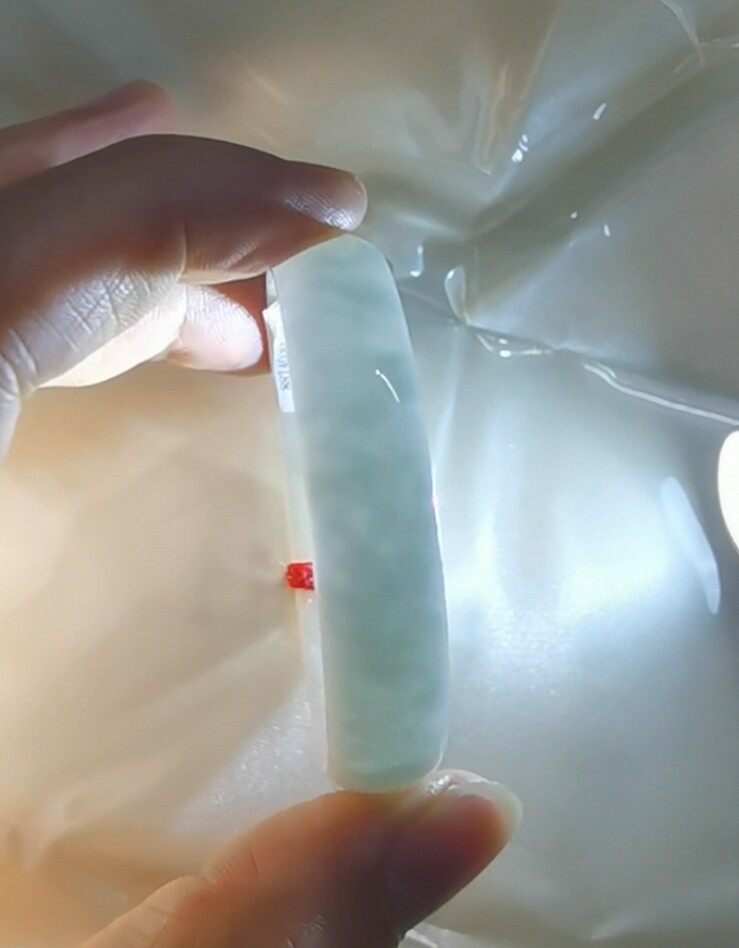 缅甸天然翡翠手镯玉镯子正圈女款正品带证书小圈口福利3365