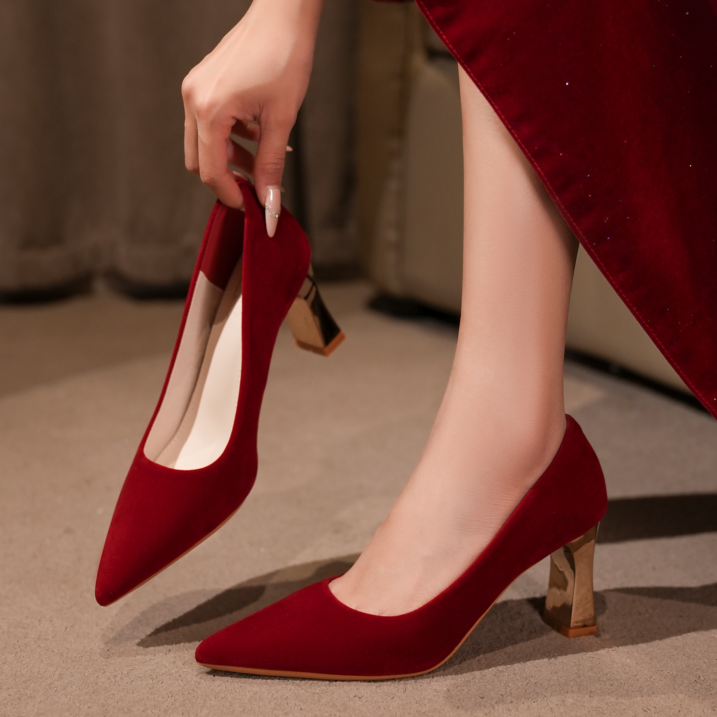婚鞋女粗跟不累脚新娘鞋中式秀禾婚纱两穿高跟鞋红色敬酒服订婚鞋