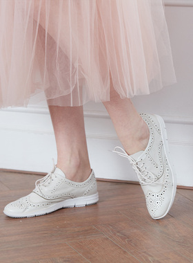 42码德国CAPRICE凯蝴蝶春夏镂空超轻底布洛克小白鞋休闲鞋23591