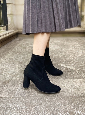 德国Caprice凯蝴蝶女鞋秋冬绒面复古舒适短筒粗跟高跟短靴25300