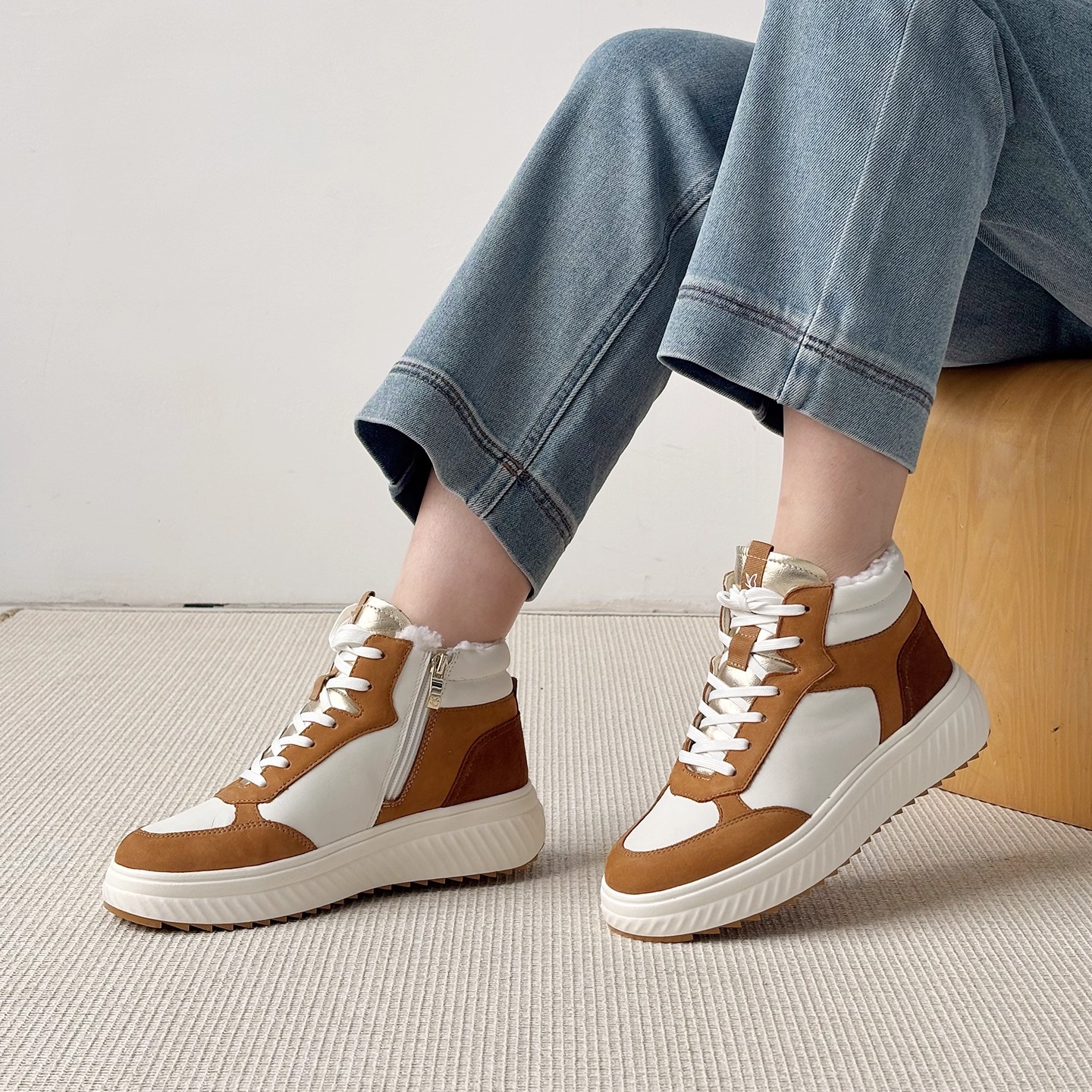 CAPRICE凯蝴蝶牛皮厚绒雪地靴