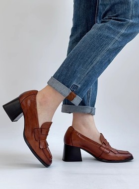 德国CAPRICE凯蝴蝶女鞋春夏新品牛皮时尚流苏软底高跟乐福鞋24303