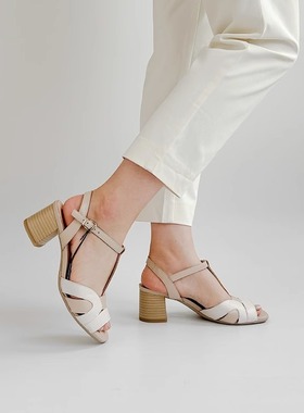 德国CAPRICE凯蝴蝶女鞋春夏新款舒适罗马风休闲后空粗跟凉鞋28309