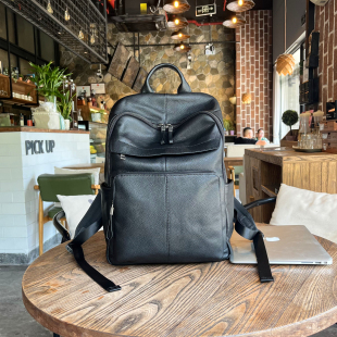 真皮牛皮男士双肩背包大容量旅行通勤电脑包黑色简约潮高级感背包