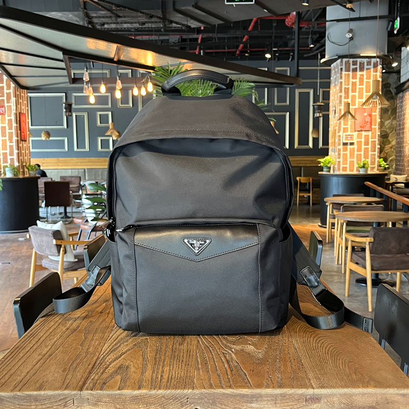 时尚潮流休闲简约男士电脑背包