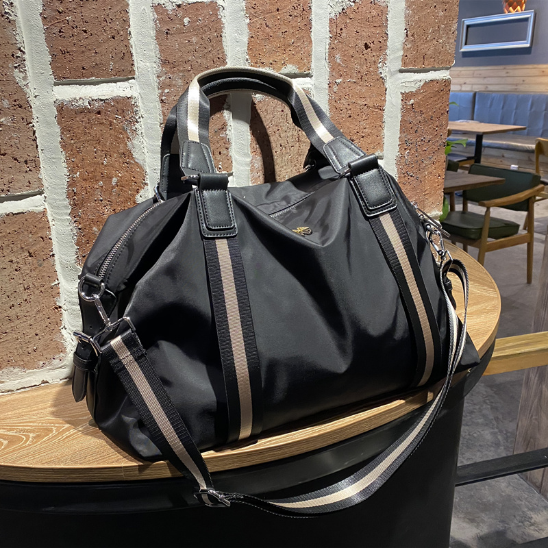 大容量旅行包轻便登机通用出游包