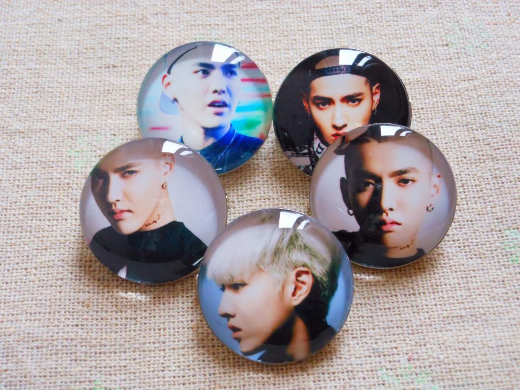 Broche en autre - Ref 1180726 Image 1