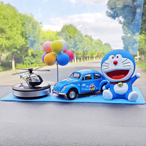 哆啦a梦车内香薰汽车中控台装饰