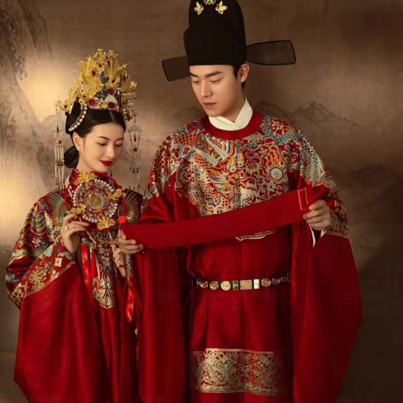 红妆明制结婚礼服影楼中式婚纱照情侣汉服写真服装红色花嫁蟒袍
