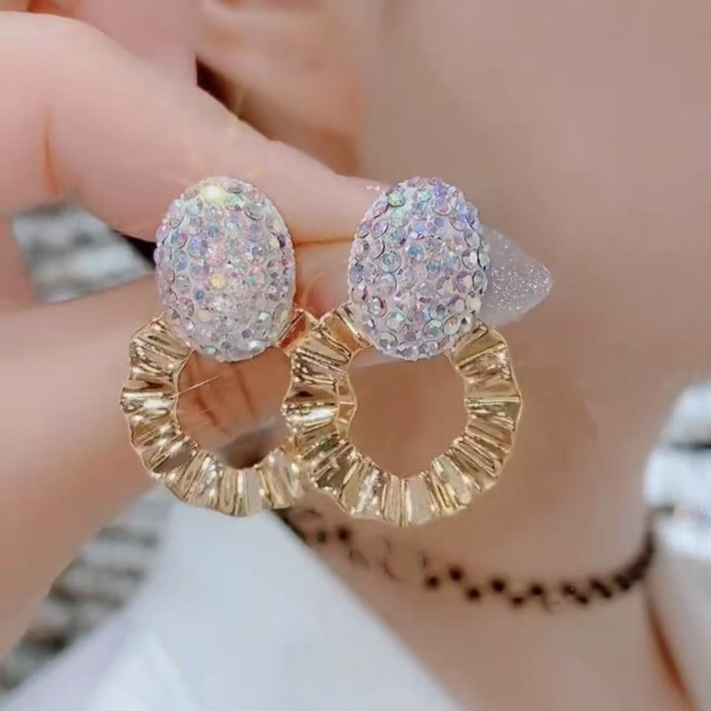 复古金色纹理几何圆环高级感耳环