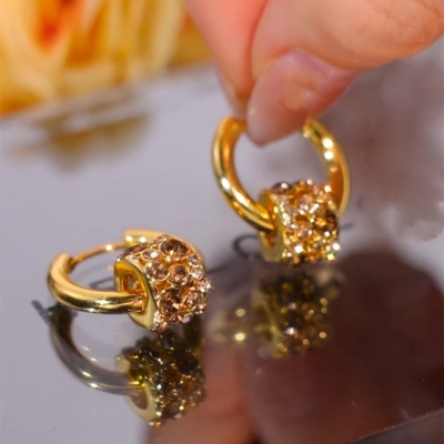 美拉德镶钻小蛮腰耳环女水钻