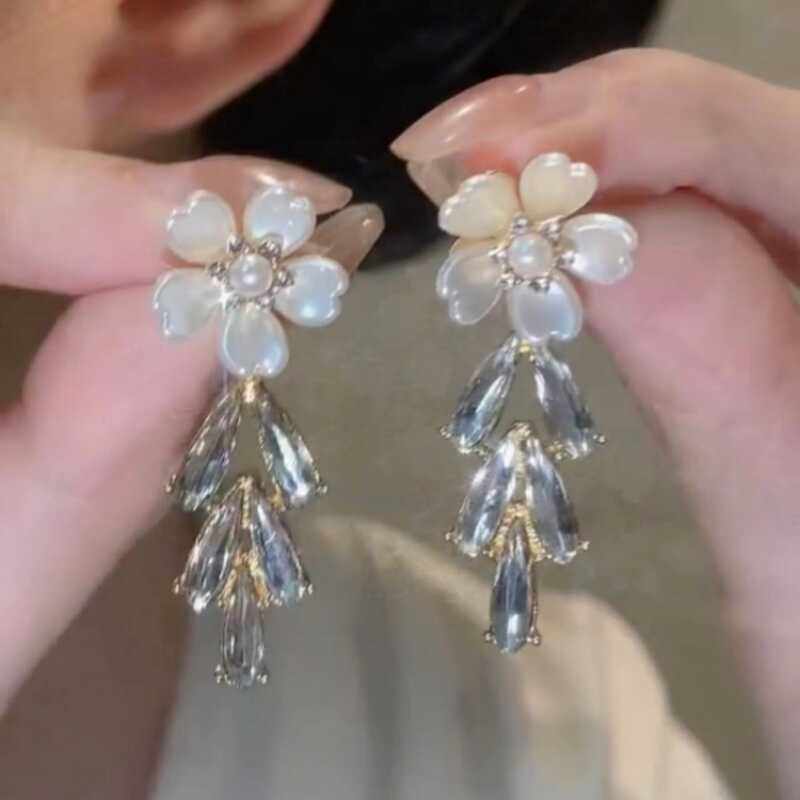 复古甜美花朵水晶流苏镶钻耳环