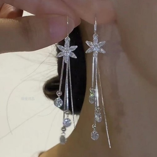 独特漂亮时尚小花高级感流苏耳线