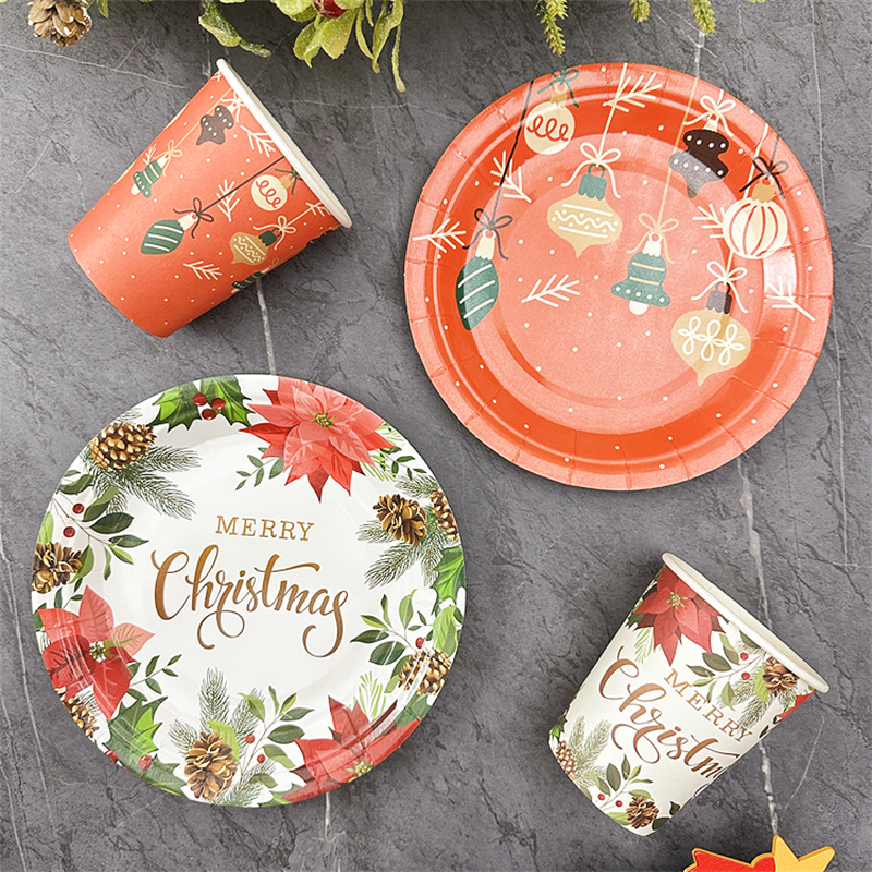 圣诞纸杯纸盘圣诞节餐桌布置装饰年会新年派对装扮圣诞图案纸吸管