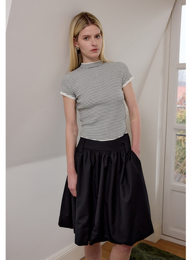 【UNRESTRAIN】UNR2025春夏新款半身裙女高腰显瘦廓形抽褶A字裙