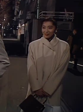 东京爱情故事女主同款温柔复古青果领乳白色大衣
