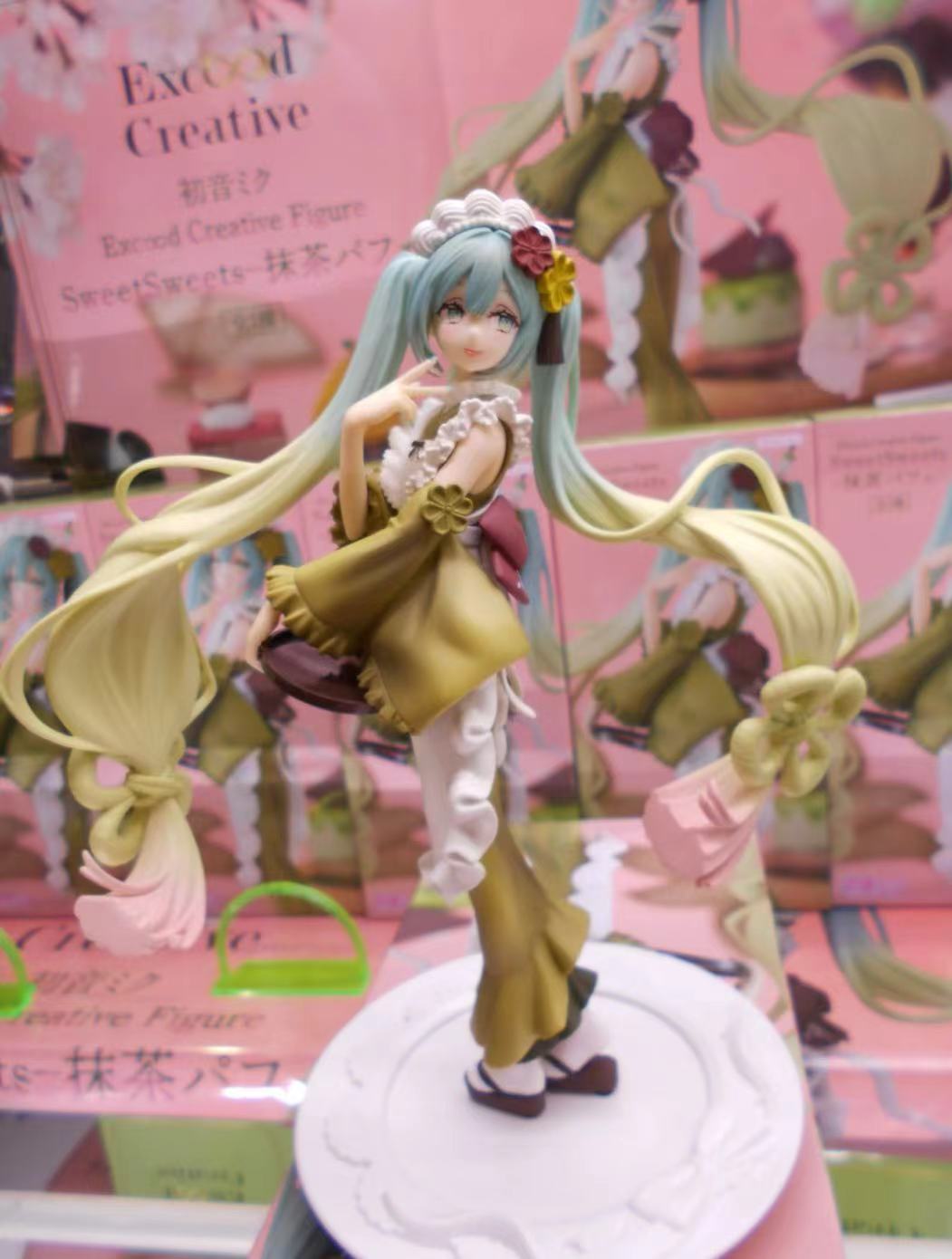 初音未来MIKU抹茶芭菲景品手办