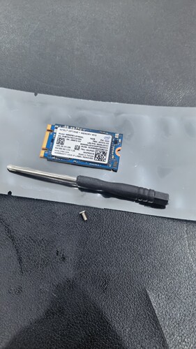 非零通电非零写入 短款傲腾M10 16G固态硬盘2242规格nvme台版