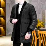 Y9582P3602026冬季90%白鸭绒暗纹针织领中长款羽绒服真模控405，男装羽绒服，钱塘6016-1(原3019)