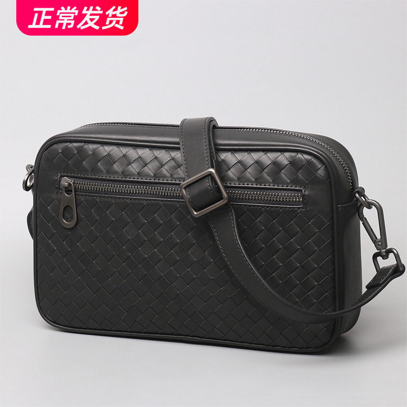 新款单肩斜挎包男真皮编织小挎包女两用手包休闲邮差包横款男皮包