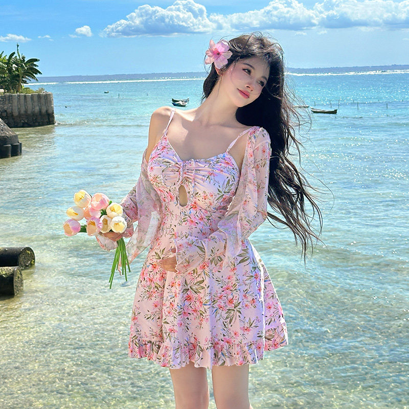 泳衣女连体高级感大码胖mm碎花裙式大胸泡温泉微胖女孩罩衫两件套,运动/瑜伽/健身/球迷用品,连体泳衣,淘宝优惠券,粉丝福利购,淘宝优惠卷