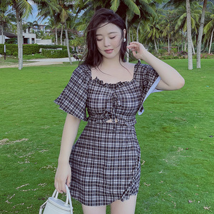 泳衣女胖mm200斤复古格子连体裙式遮肚显瘦宽松保守加肥大码泳装