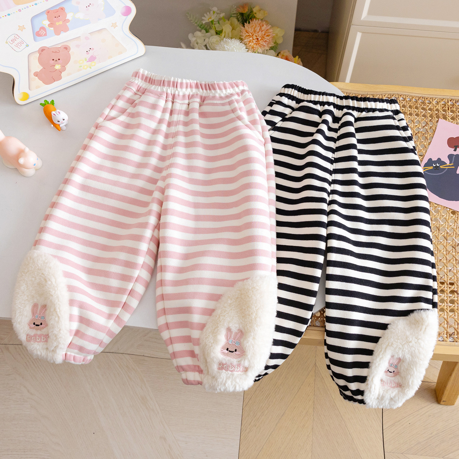 女童卡通加绒条纹运动裤