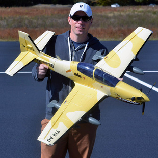 Dynam迪乐美 巨嘴鸟TUCANO 1.3m像真机航模固定翼飞机