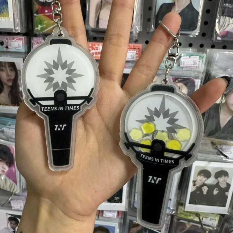 软萌少女随身挂饰亚克力应援棒摇摇乐挂件黄花晃动书包装饰吊坠