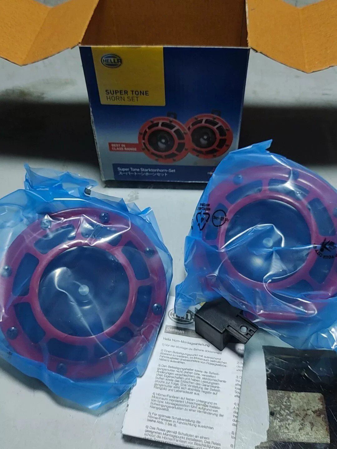 海拉12v汽车喇叭超响防水盆型三菱斯巴鲁翼豹摩托车各种车型改装