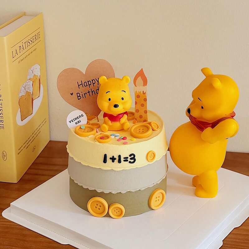 卡通大肚熊维尼小熊蛋糕装饰摆件大肚熊怀孕孕妇生日烘焙装扮插件