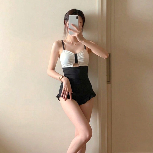 半甜泳衣女连体时尚游泳衣