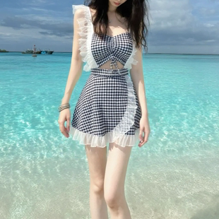 2025新款爆款温泉泳衣女连体女孩保守学生格子显瘦遮肉水上乐园