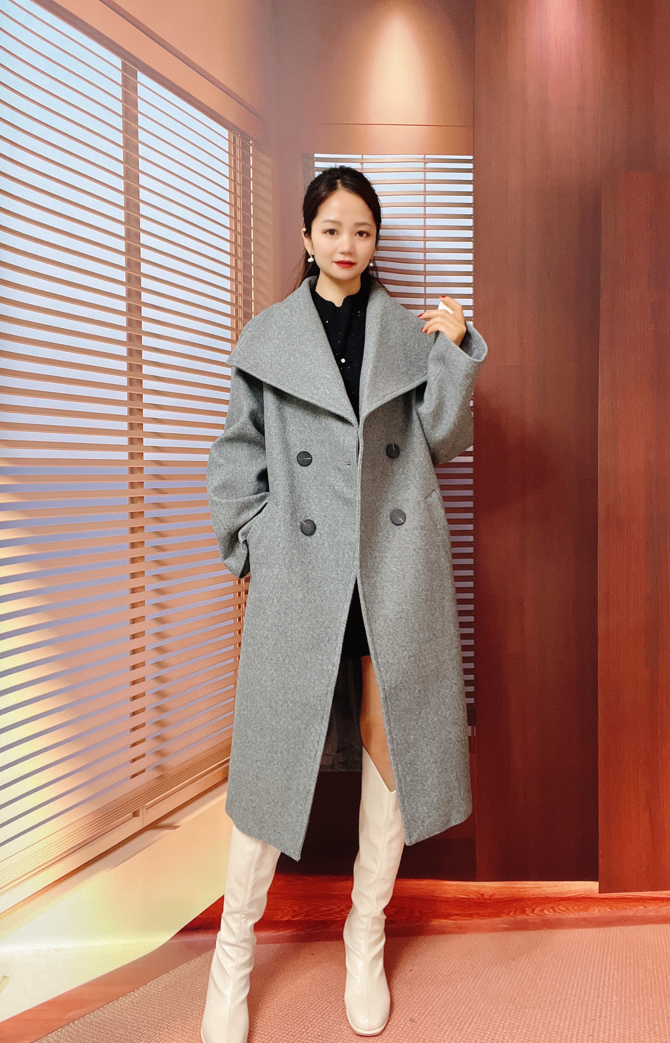 清仓 FW系列 冬款 时尚宽松版大翻领气质大衣外套 D1533