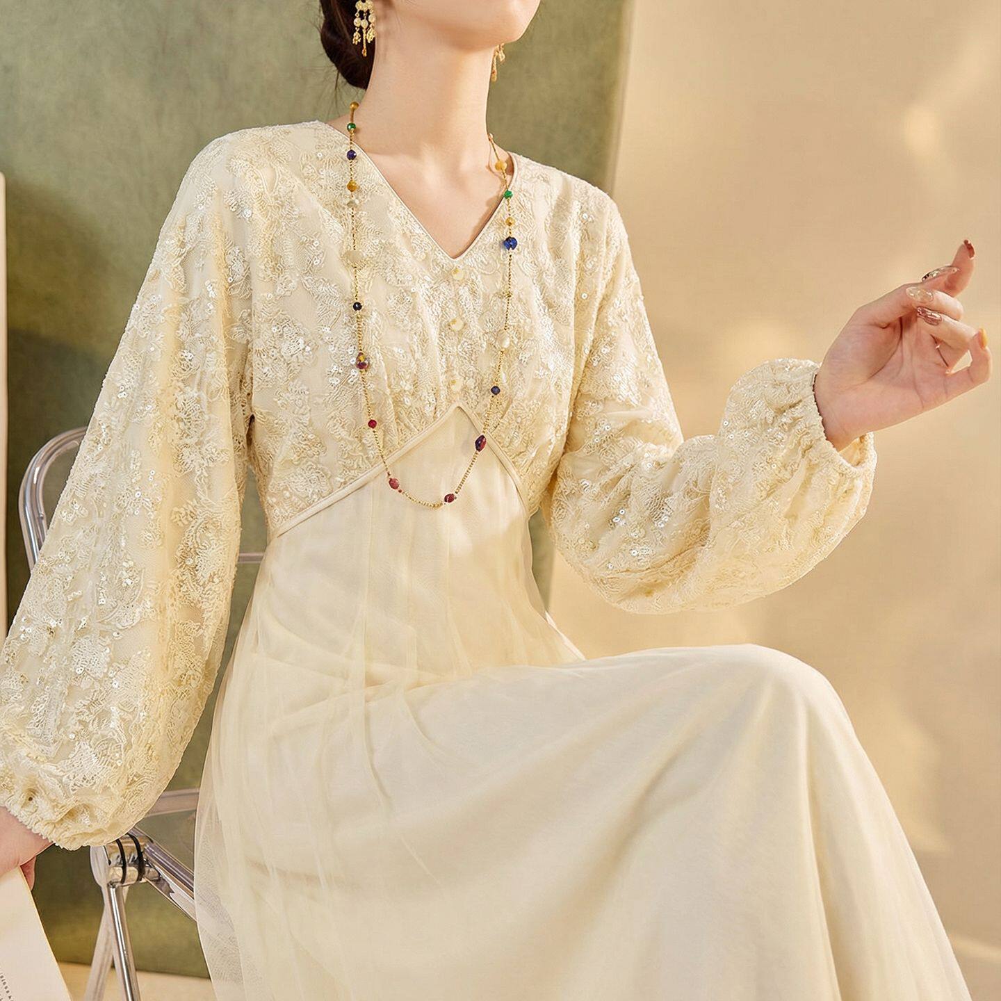 2026春装新款 轻奢新中式国风时尚立体珠片蕾丝拼晕染网纱连衣裙