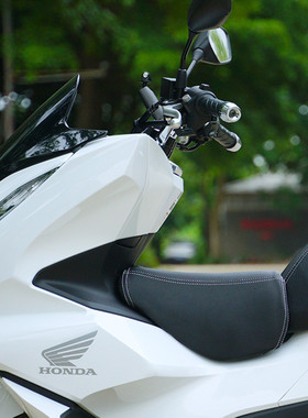 适用豪爵UHR150本田PCX160NS150GX无极SR250小座包小孩座椅前坐垫