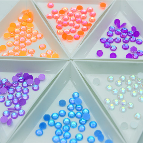 精品平底圆形水钻荧光AB彩色指甲美甲美容相框公仔饰品贴钻5MM