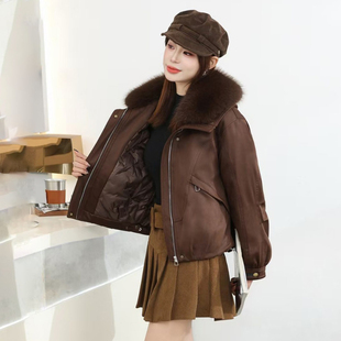 大毛领白鸭绒短外套女2025冬季新款时尚百搭小个子鹿皮绒羽绒服潮