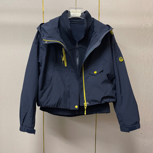 内胆磨毛可拆卸短外套两件套女2025秋新款 连帽冲锋衣百搭夹克上衣